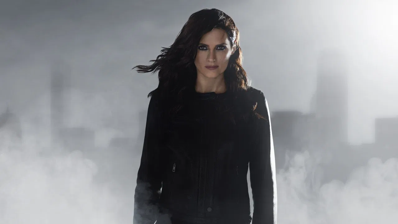 Absentia backdrop